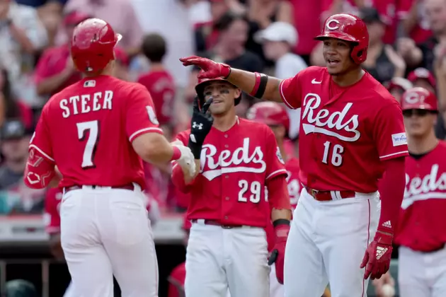 Steer&#8217;s 3-run Homer Helps Reds Beat First-place Mariners 6-3