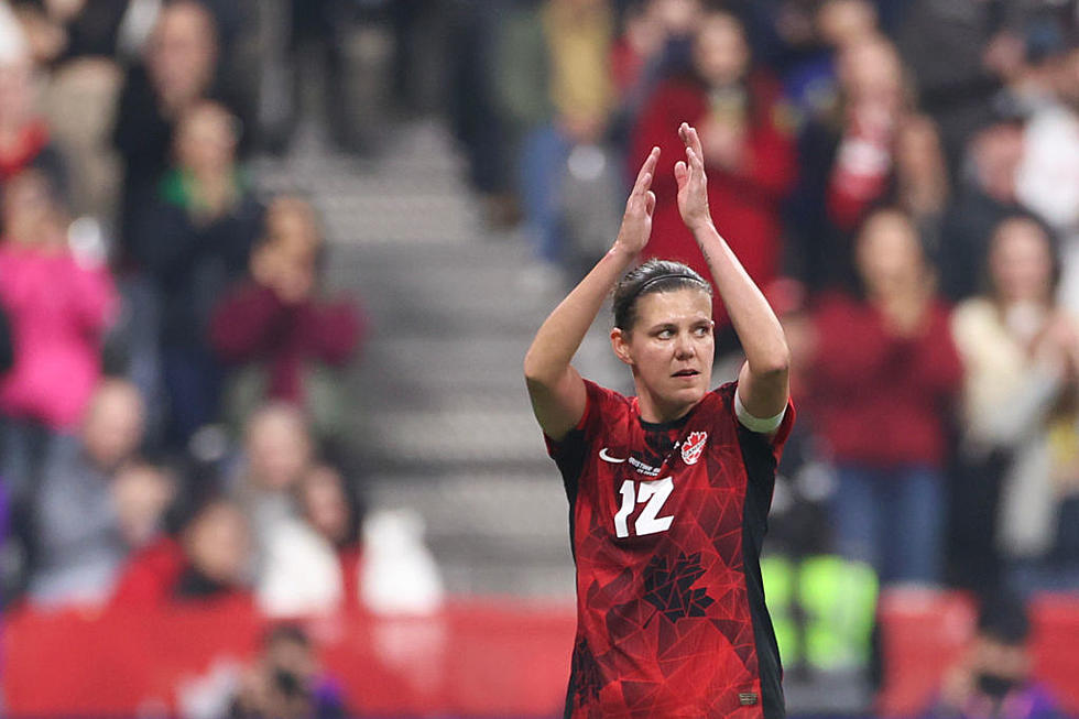 Top Goal Scorer Christine Sinclair Commits To One More Season With Portland Thorns