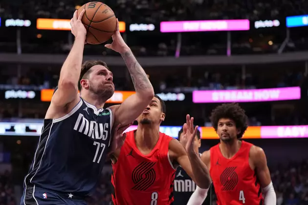 Doncic Scores 41 &#038; Irving adds 29 as Mavs Blow out Trail Blazers 126-97