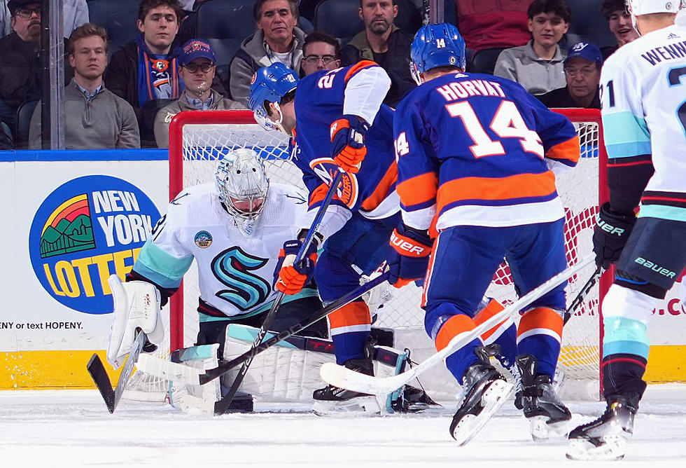 Tatar Scores in Shootout, Lifts Kraken to 2-1 Victory Over Islanders