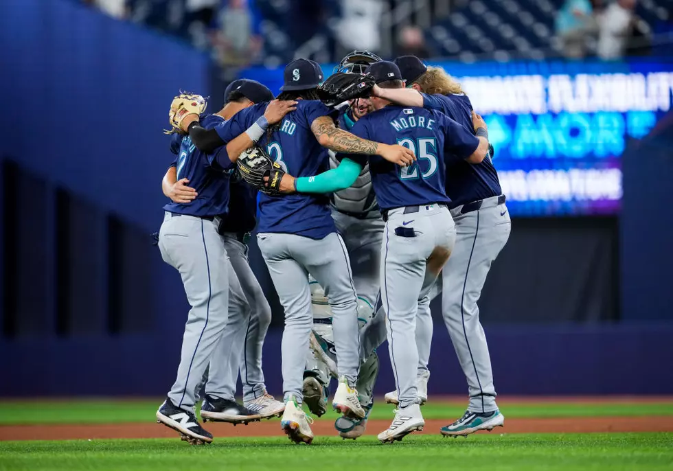 Cal Raleigh hits 2-run HR in 10th Inning, Mariners beat Blue Jays 6-1 to Avoid Sweep