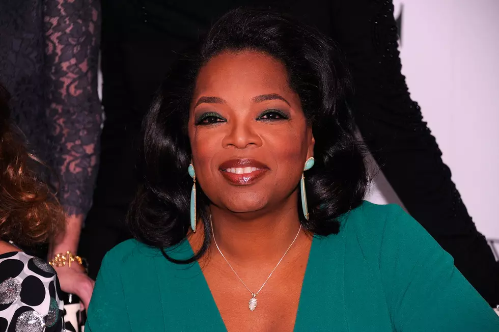 Oprah Crushes Hater On Twitter!