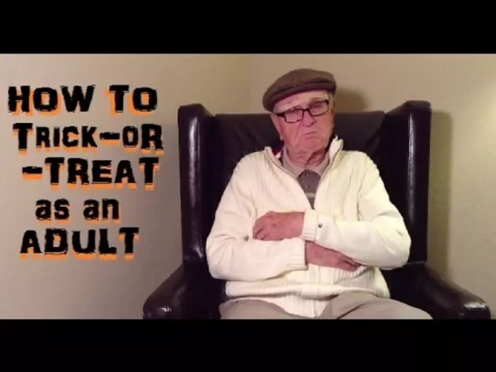 Old Man Teaches Us How To Trick-Or-Treat As An Adult [Video]