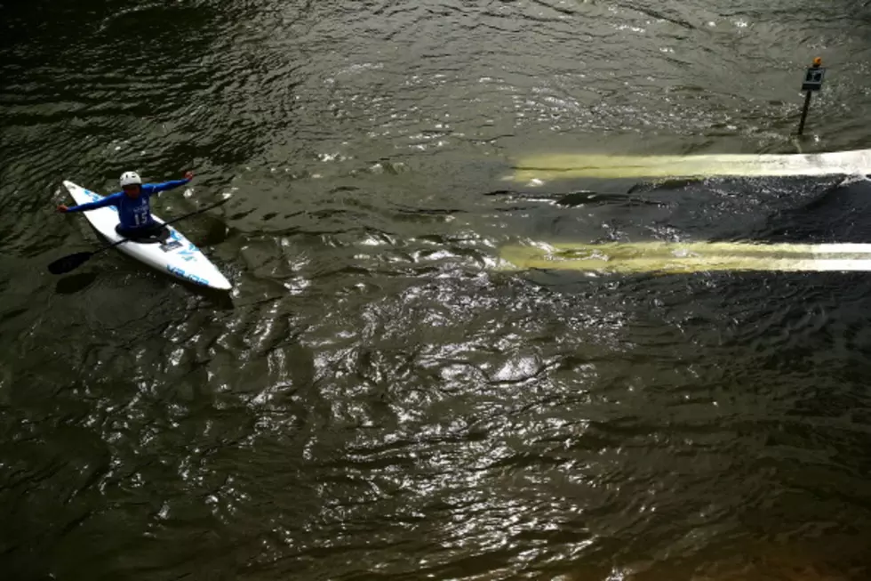 Kayaker Makes It Over The Upper Peninsula’s Tahquamenon Falls [Video]