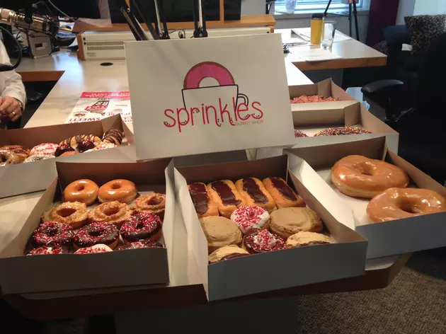 Sprinkles Donut Shop Visits Connie And Curtis – Dessert Wars