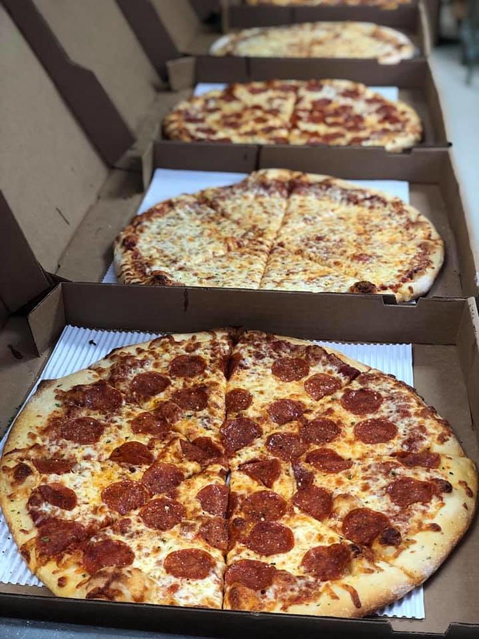 Mitten Pizza Brings Pizza To GM Employees On Strike In Wyoming