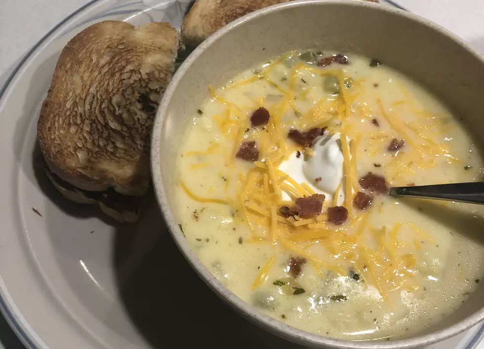 Steve’s Cheesy Cauliflower Soup Recipe
