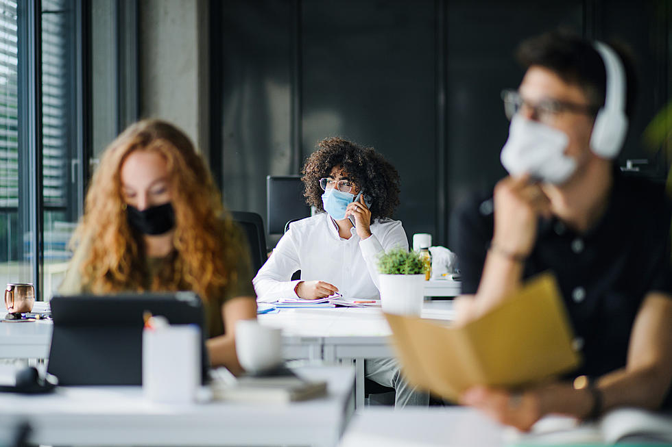 Should Michigan Businesses Be Able To Require Masks Indoors? [Poll]