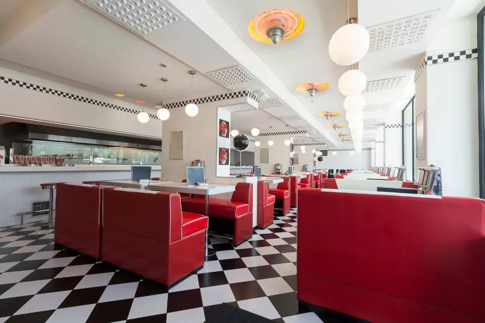 Take a trip back in time at fully-restored 50s diner&#8217;s grand opening in Muskegon