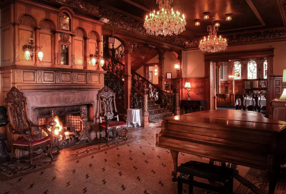 This Michigan Mansion Is One Of The Most Terrifying Places In America