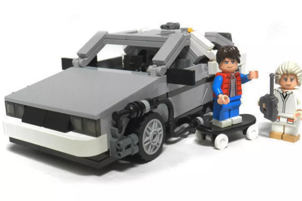 First Look: &#8216;Back to the Future&#8217; LEGO Box Set!