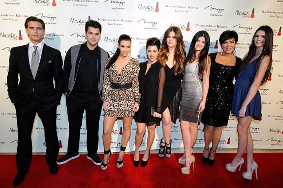 ‘Keeping Up With the Kardashians’ Review: ‘The Family That Plays Together’