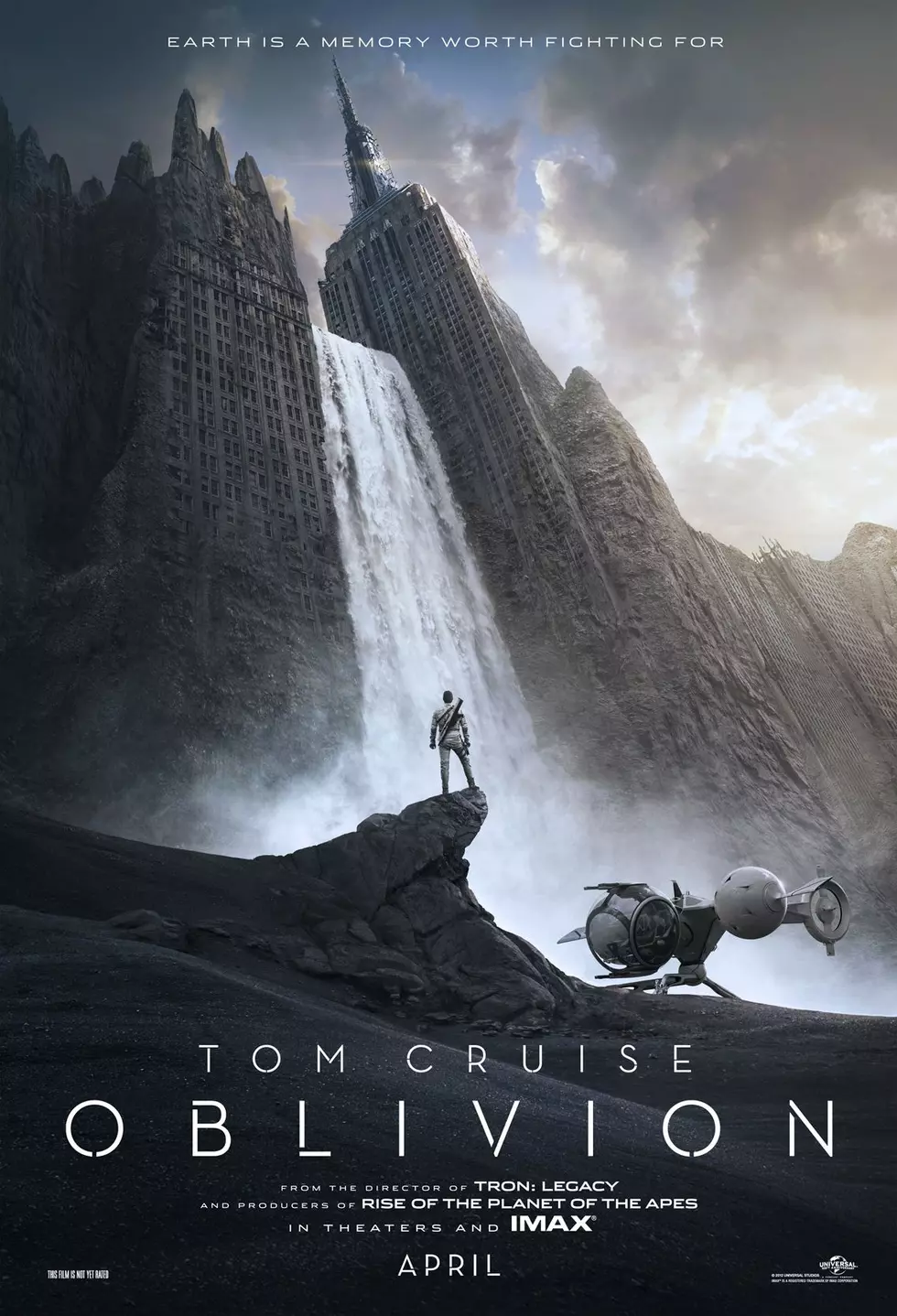 ‘Oblivion’ Poster: Tom Cruise Is Our Last Hope!
