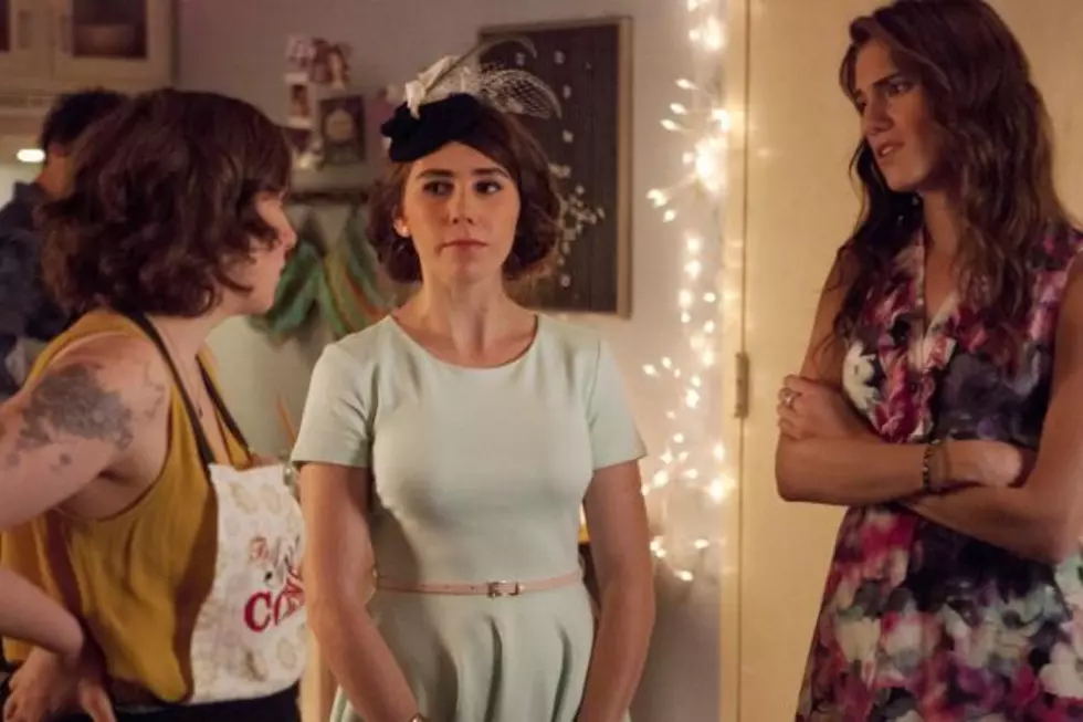 &#8216;Girls&#8217; Season 2 Premiere Clips: Party Preparations and Major Awkwardness