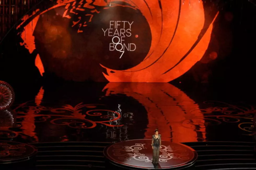 2013 Oscars James Bond Tribute Features Shirley Bassey in All Her ‘Goldfinger’ Glory