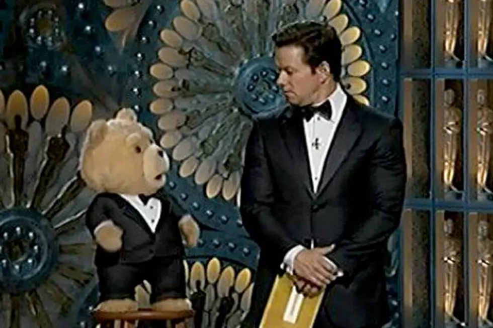 2013 Oscars: Watch Mark Wahlberg and Ted Present an Award