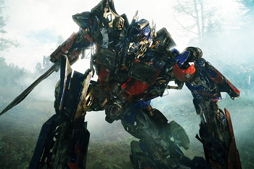 &#8216;Transformers 4&#8242; Reveals Optimus Prime&#8217;s New Robot Form