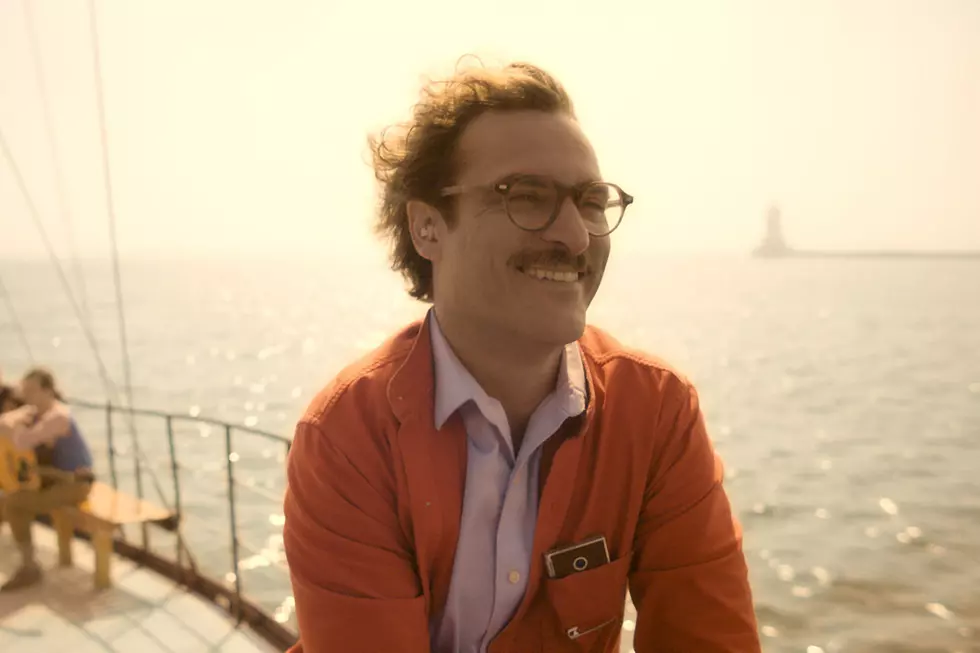 New ‘Her’ Trailer: Can Joaquin Phoenix Find Love With Siri?