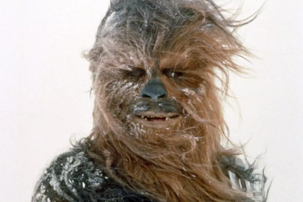 &#8216;Star Wars: Episode 7&#8242;: First Look at Chewbacca From the Set