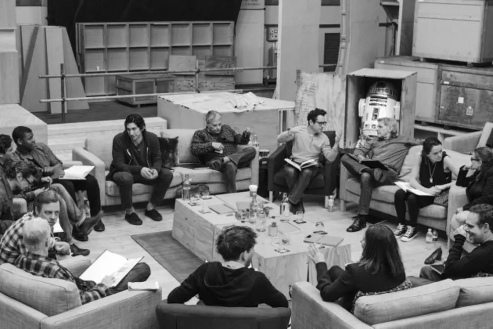 &#8216;Star Wars: Episode 7&#8242; Ends Production, Read the Note From J.J. Abrams to the Cast and Crew