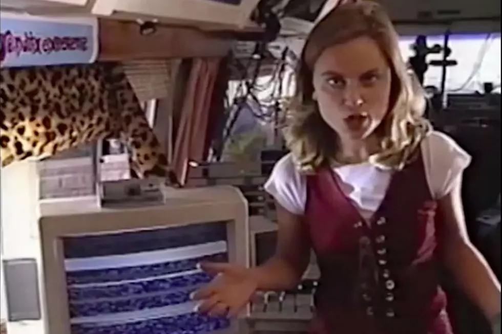 That Time Amy Poehler Played a '90s Hacker