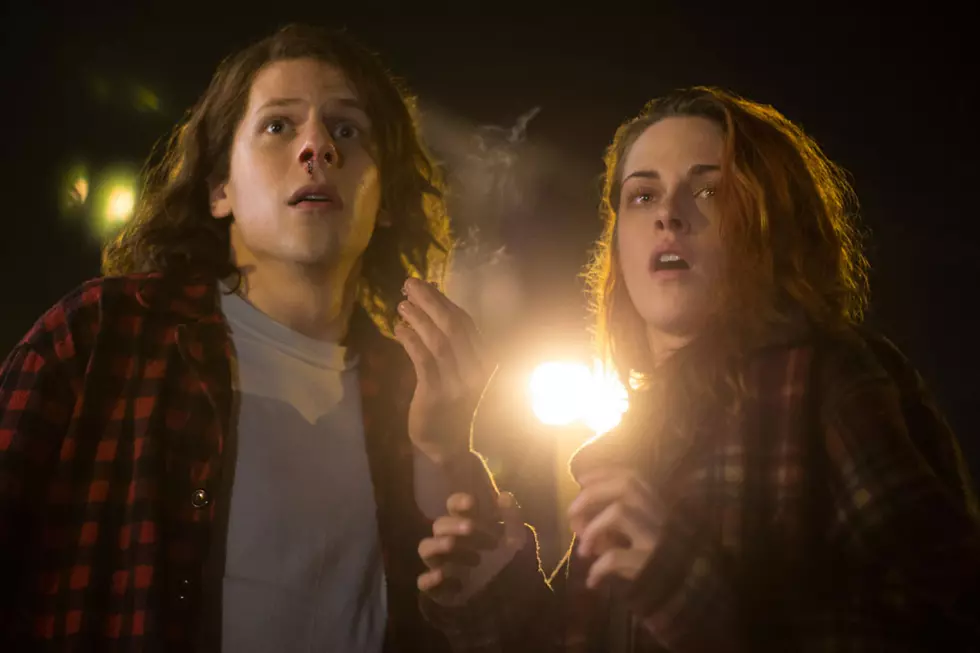 ‘American Ultra’ Review: A Stoned Cold Spy Comedy/Romance/Thriller