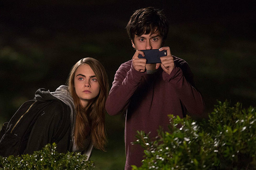 'Paper Towns' Trailer: Cara Delevingne and Nat Wolff Get Lost