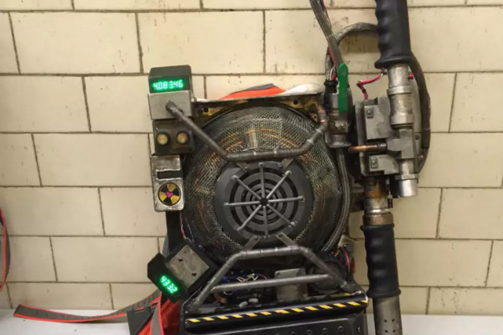 ‘Ghostbusters’ Director Paul Feig Reveals Detailed Proton Pack Photo