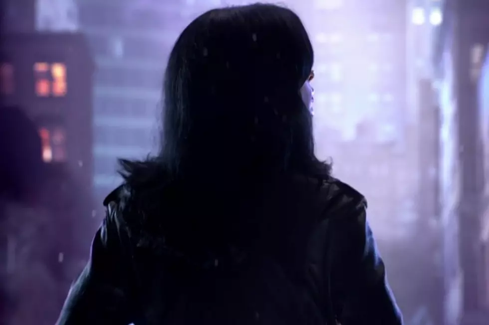 'Jessica Jones' Tease Leaps Tall Buildings in a Single Bound