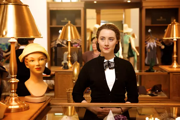 ‘Brooklyn’ Review: Saoirse Ronan Is Spectacular in the Gorgeous Immigrant Drama