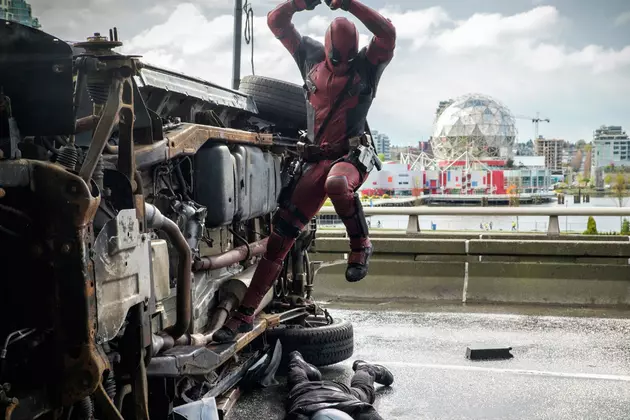 ‘Deadpool’ Director Tim Miller Breaks Down That Naughty New Red Band Trailer