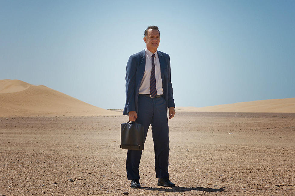 ‘A Hologram for the King’ Trailer: Tom Hanks Gets His Groove Back in Saudi Arabia