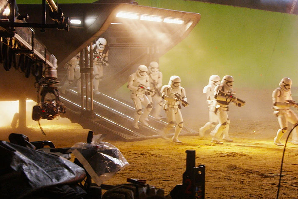 First Look at ‘Star Wars: The Force Awakens’ Deleted Scenes With New DVD Photos