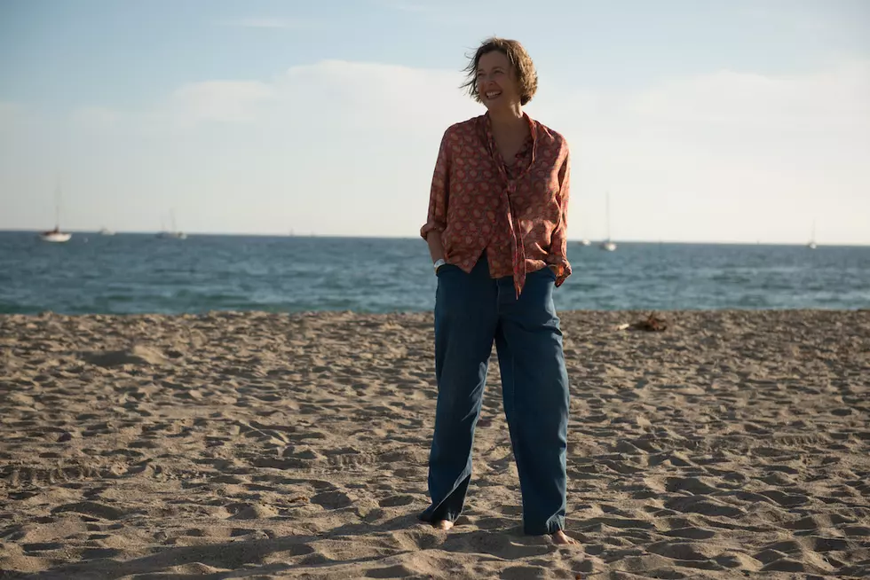 Annette Bening on Trying Not to Laugh Through One of the Funniest Scenes of the Year