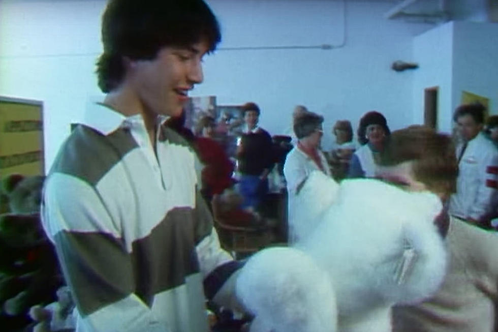 Must Watch: Keanu Reeves Was an Awkward Teen Reporter on a Kids’ TV Show