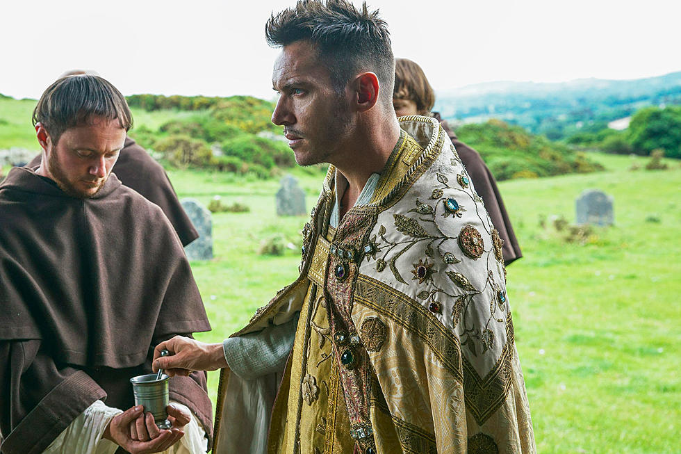 ‘Vikings’ Season 5 First Look Reveals Jonathan Rhys Meyers, New Setting