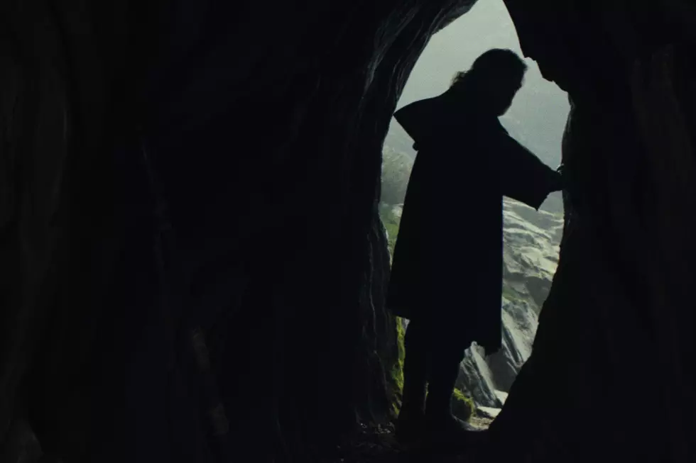 New Luke Skywalker Photo Suggests ‘The Last Jedi’ May Venture to the Dark Side
