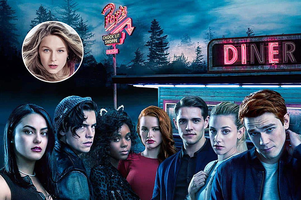 CW ‘Riverdale’ Boss Hints at ‘Supergirl’ Crossover in New Photo