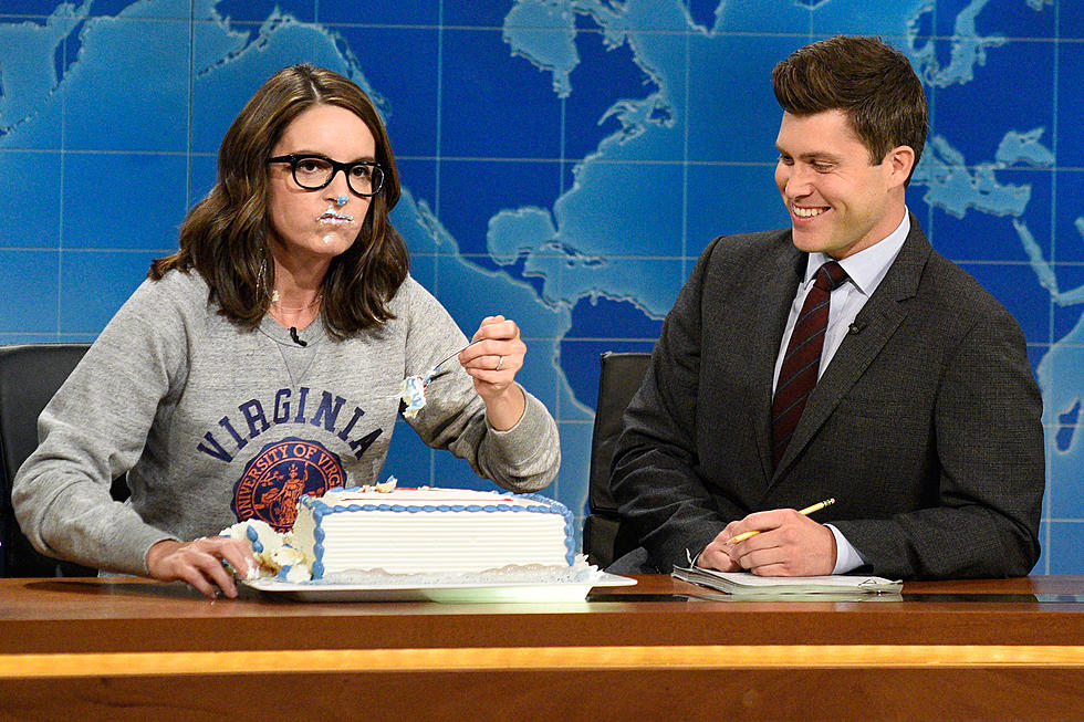 Tina Fey Returns to ‘SNL,’ Screams Into Cake for ‘Weekend Update’