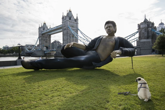 Behold, A Beautiful 25-Foot Jeff Goldblum Statue Has Appeared in London