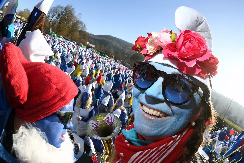 3500 Cosplayers Break World Record For Largest Smurf Gathering, Despite Coronavirus