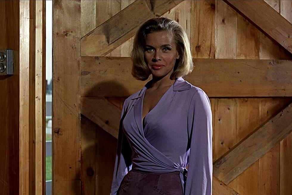 Honor Blackman, Iconic Bond Girl ‘Pussy Galore,’ Dies at 94