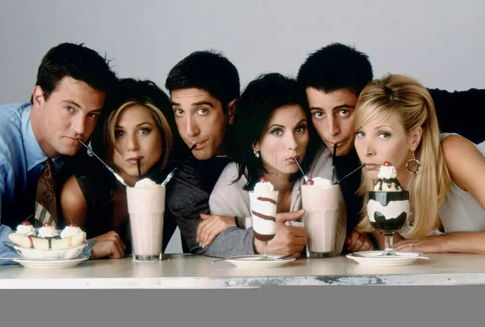 Enjoy ‘Friends’ Themed Cocktails, Food & Trivia Monday In Bangor