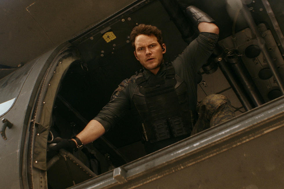 The Tomorrow War First Look: Chris Pratt Goes Back to the Future