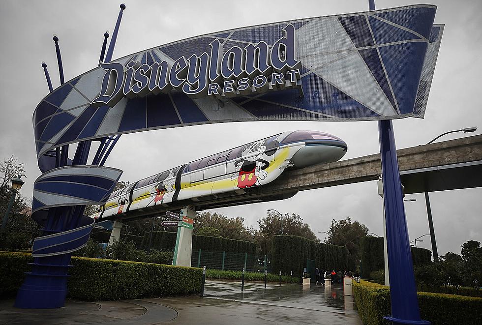 Disneyland and Disney World to Require Masks Indoors Again