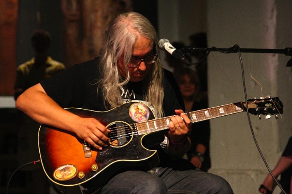 Dinosaur Jr., ‘Watch the Corners’ – Song Review