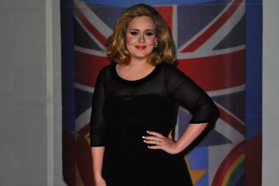 Adele Left With Stranger’s Child in London Cafe
