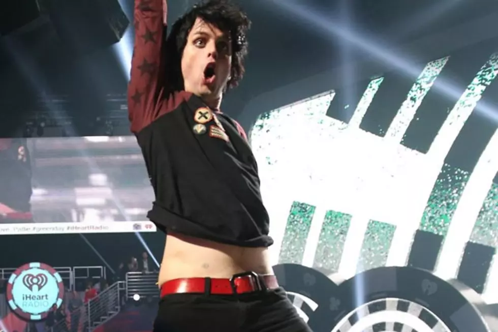 Billie Joe Armstrong’s Deleted ‘This Is 40′ Scene Surfaces Online