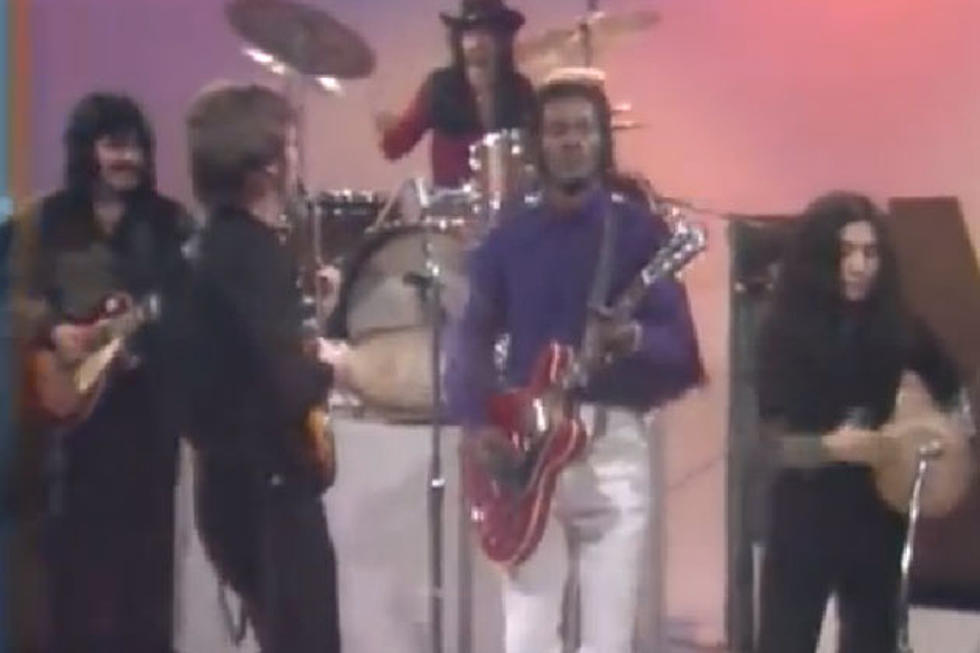 Remember That Time Yoko Ono Jammed With Chuck Berry on a Morning Talk Show?