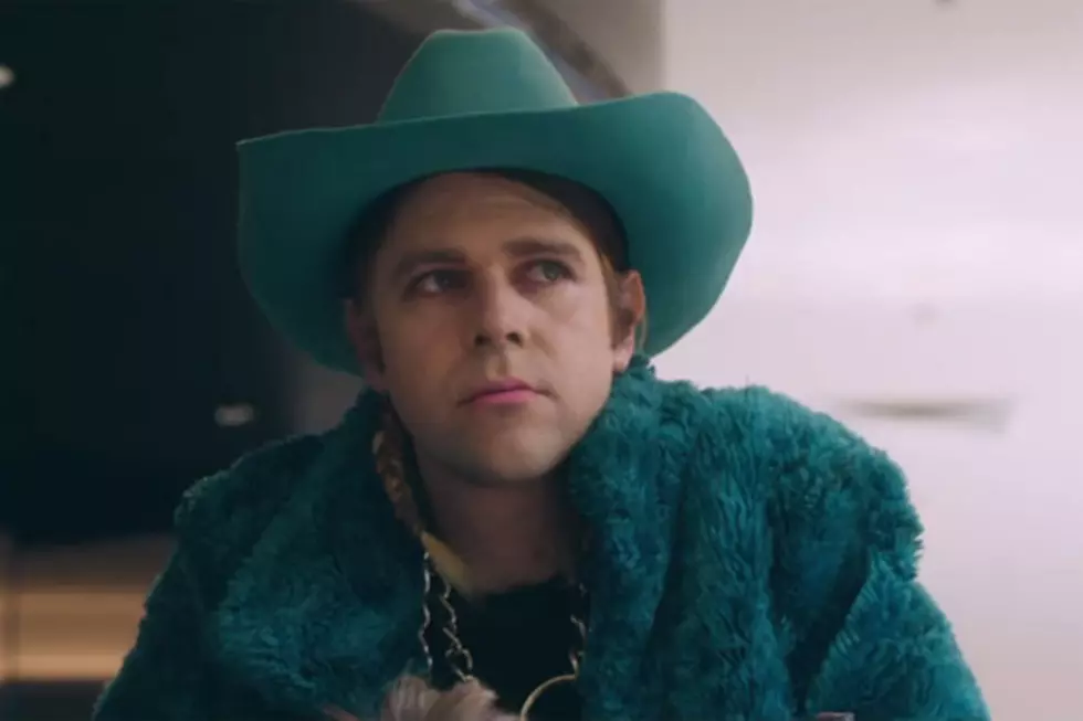 Ariel Pink's New Video for 'Put Your Number in My Phone' 